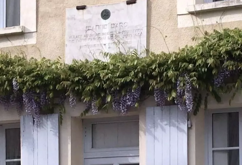 ベッドアンドブレックファースト La Maison Jeanne D Arc