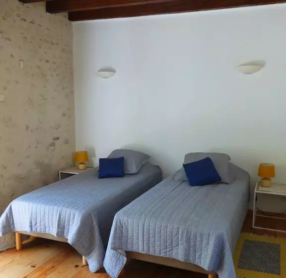 Aamiaismajoitus (B&B) La Pillebourdiere