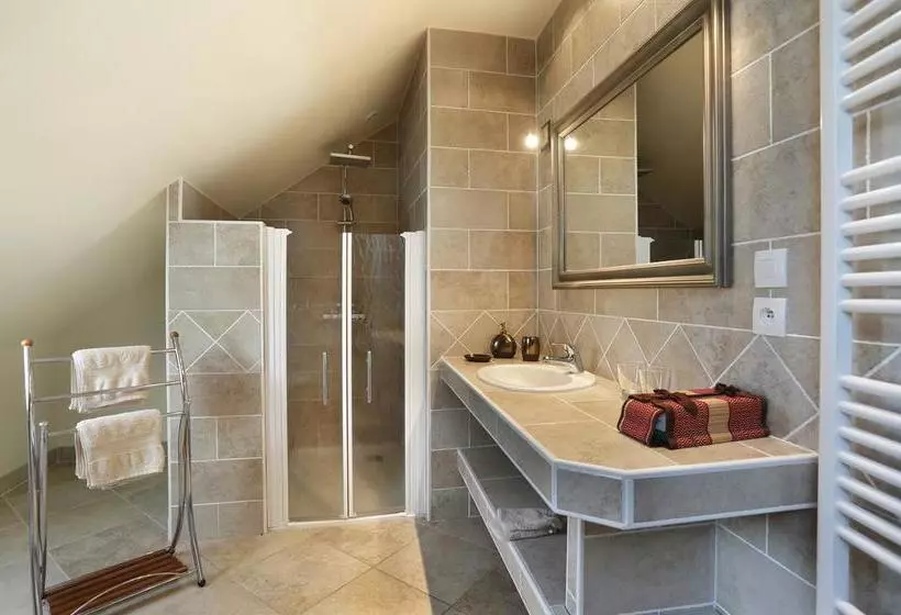 Aamiaismajoitus (B&B) La Pillebourdiere