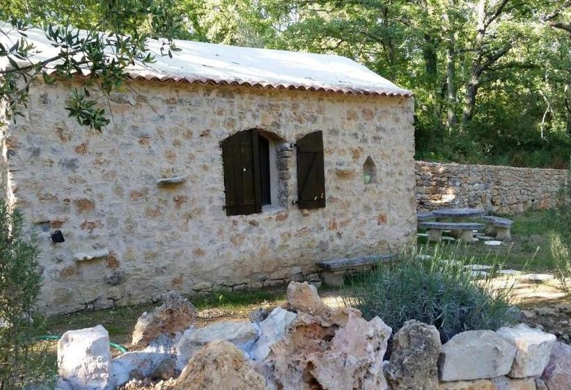 ベッドアンドブレックファースト Le Donjon Des Combes Et Son Spa