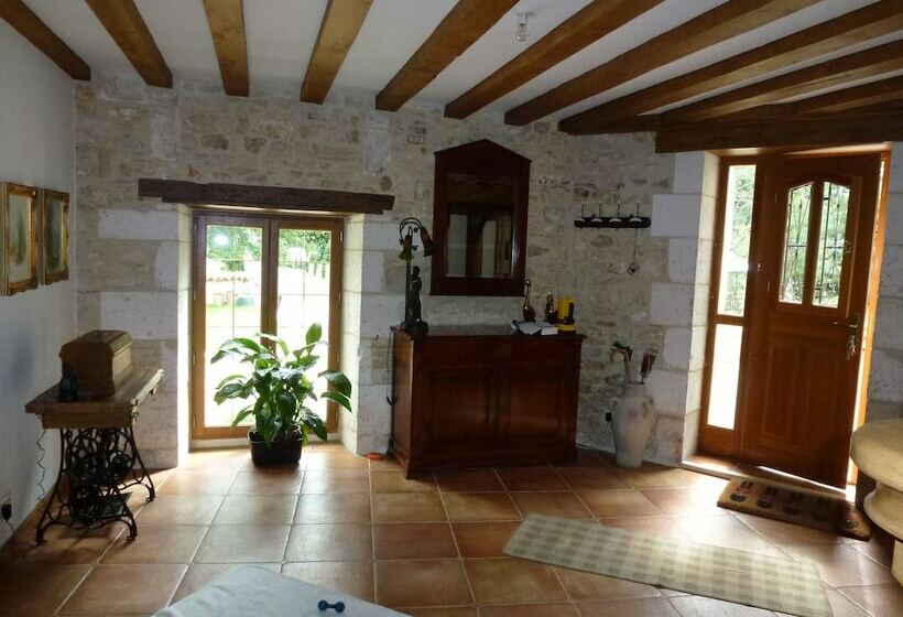 ベッドアンドブレックファースト Moulin Du Fontcourt Chambre D Hôtes