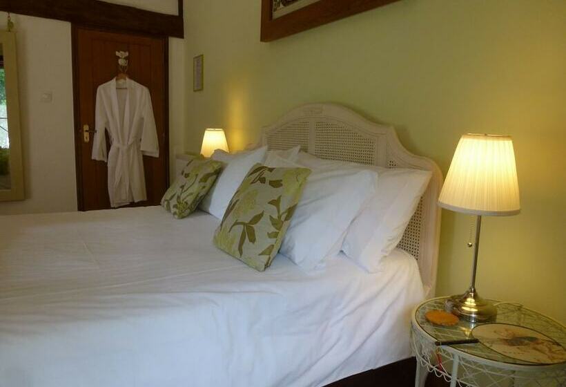 ベッドアンドブレックファースト Moulin Du Fontcourt Chambre D Hôtes