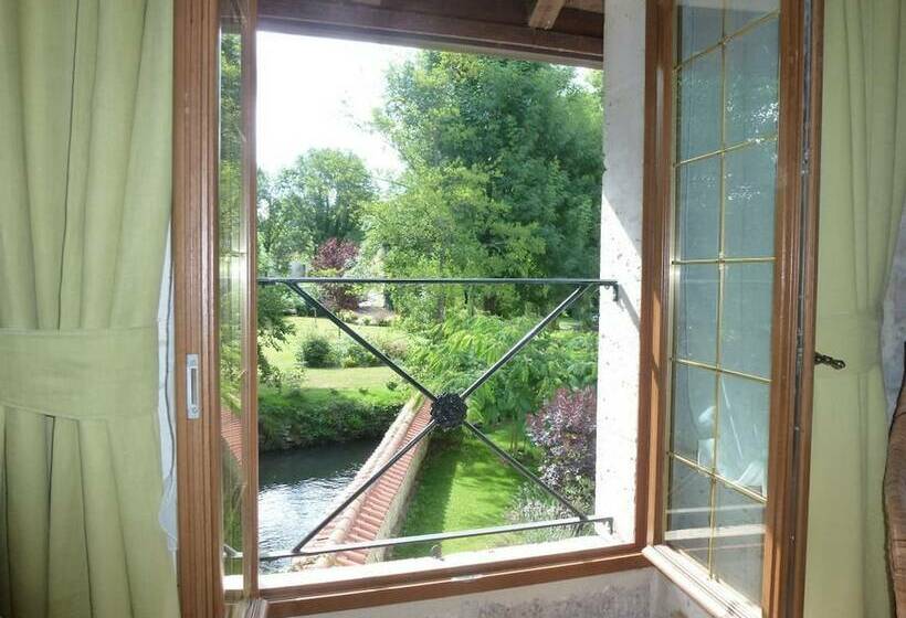 ベッドアンドブレックファースト Moulin Du Fontcourt Chambre D Hôtes