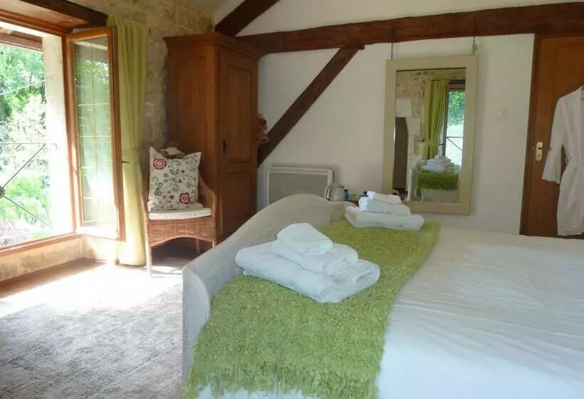 ベッドアンドブレックファースト Moulin Du Fontcourt Chambre D Hôtes