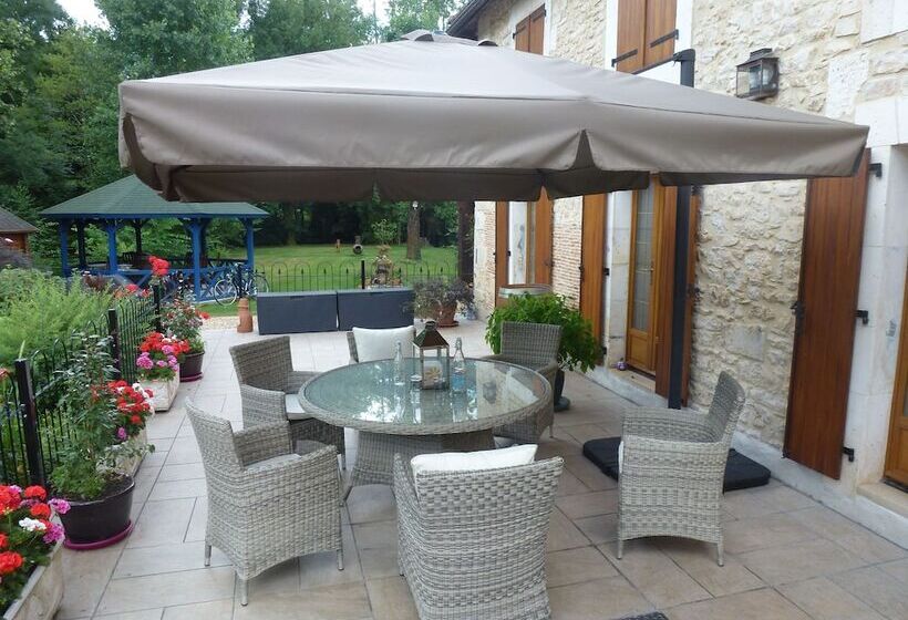 ベッドアンドブレックファースト Moulin Du Fontcourt Chambre D Hôtes