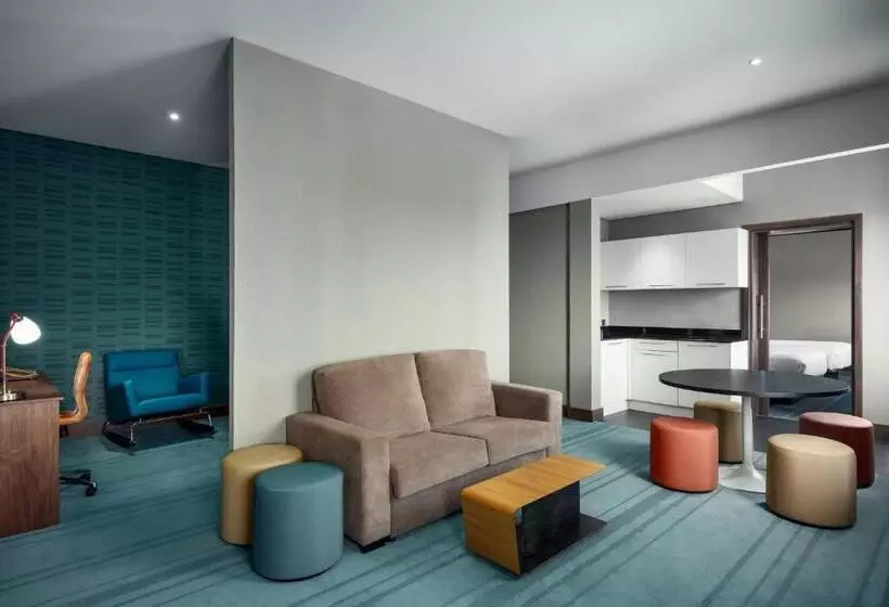 ホテル Aloft Dhahran