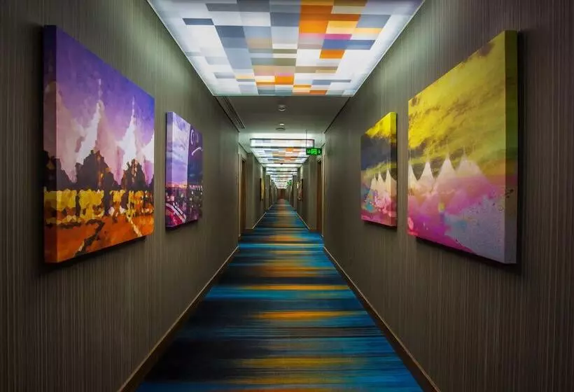 ホテル Aloft Dhahran