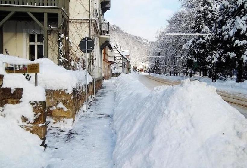 Cosy Apartment In Bad Schandau 50 M² With Internet