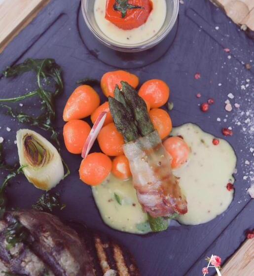 هتل C&c Karo Resort