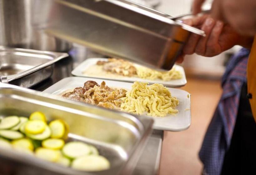 בית מלון כפרי Goll Pforzheim Niefern