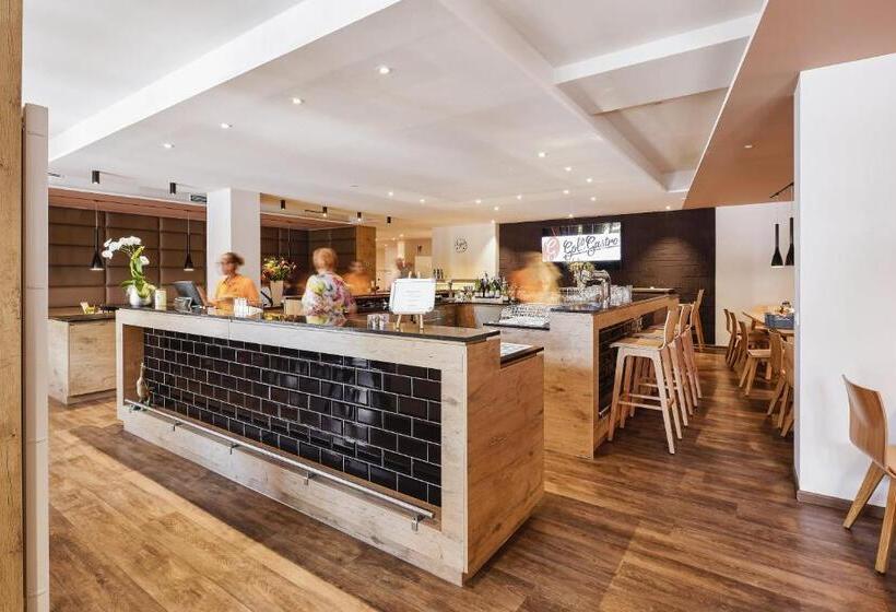 בית מלון כפרי Goll Pforzheim Niefern