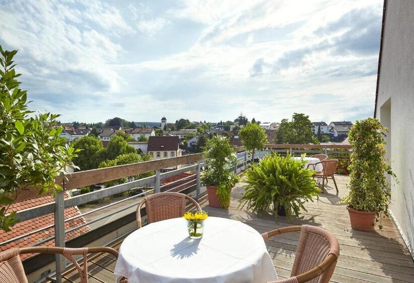 בית מלון כפרי Goll Pforzheim Niefern