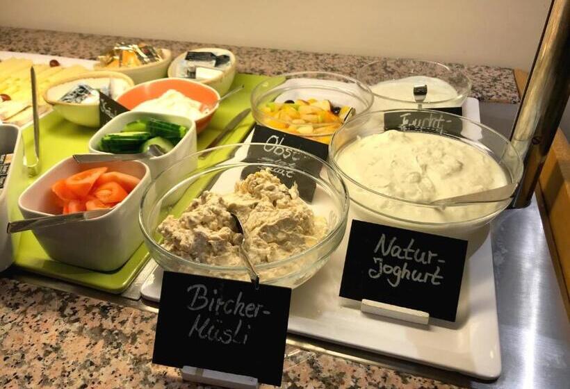 בית מלון כפרי Goll Pforzheim Niefern