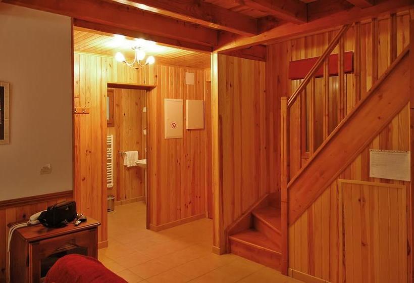 Maison De 2 Chambres Avec Vue Sur Le Lac Piscine Partagee Et Jardin Amenage A Lachapelle Auzac