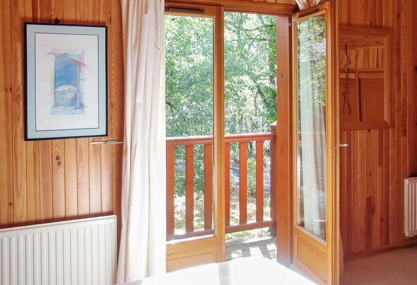 Maison De 2 Chambres Avec Vue Sur Le Lac Piscine Partagee Et Jardin Amenage A Lachapelle Auzac