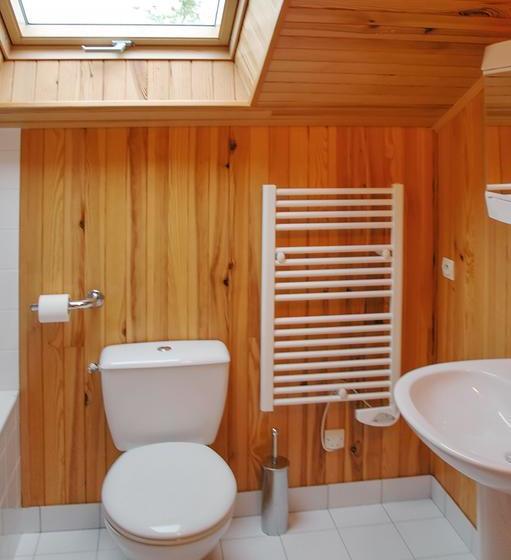 Maison De 2 Chambres Avec Vue Sur Le Lac Piscine Partagee Et Jardin Amenage A Lachapelle Auzac