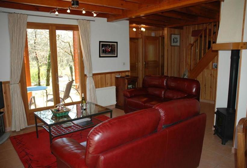 Maison De 2 Chambres Avec Vue Sur Le Lac Piscine Partagee Et Jardin Amenage A Lachapelle Auzac
