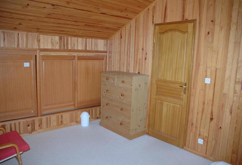 Maison De 2 Chambres Avec Vue Sur Le Lac Piscine Partagee Et Jardin Amenage A Lachapelle Auzac