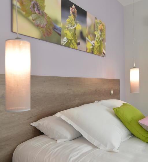 هتل Les Chambres De L Ady