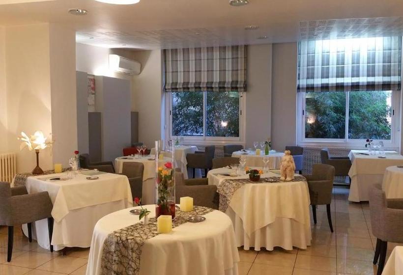 هتل Les Chambres De L Ady