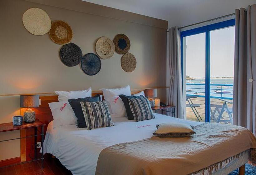 Отель Restaurant Les Venetes