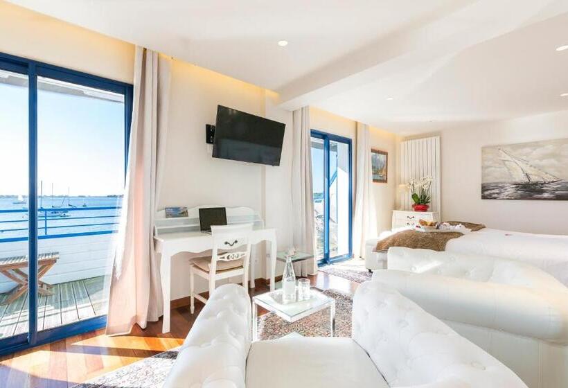 Отель Restaurant Les Venetes