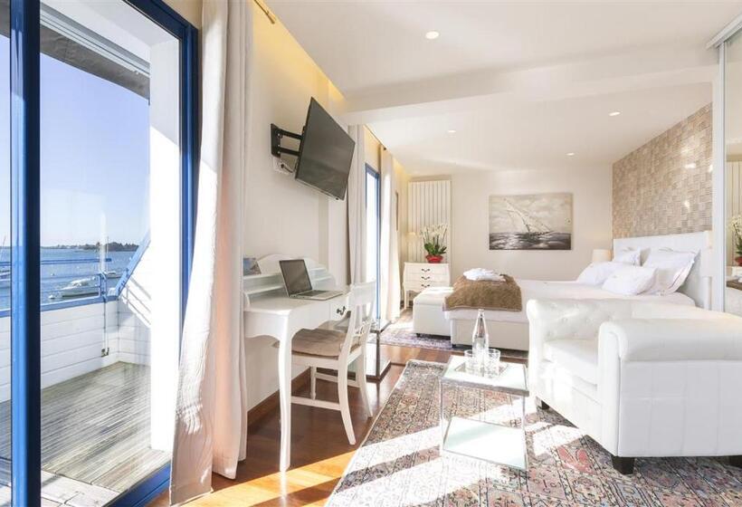 Отель Restaurant Les Venetes