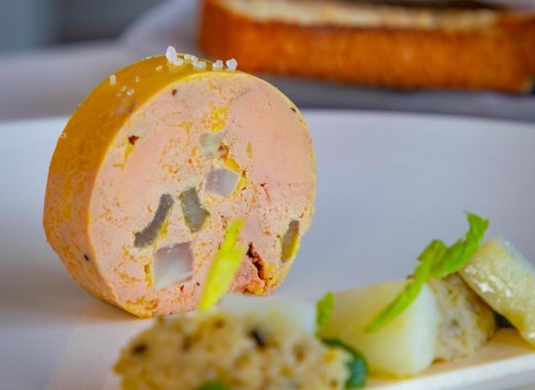 Отель Restaurant Les Venetes