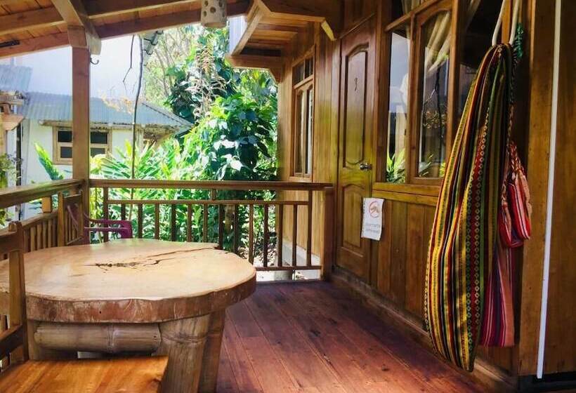 ユースホステル La Casa De Cecilia Mindo