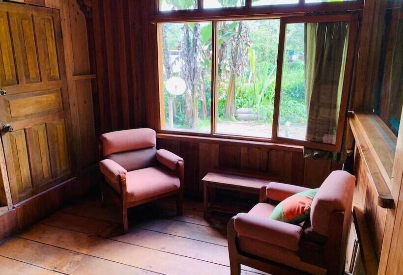 ユースホステル La Casa De Cecilia Mindo