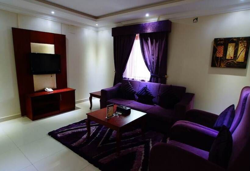 בית מלון כפרי Almuhaidb Tahliya Olaya