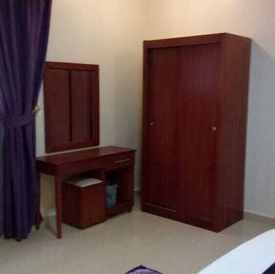 בית מלון כפרי Almuhaidb Tahliya Olaya