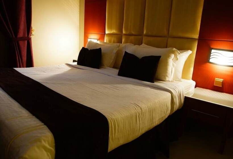 בית מלון כפרי Almuhaidb Tahliya Olaya