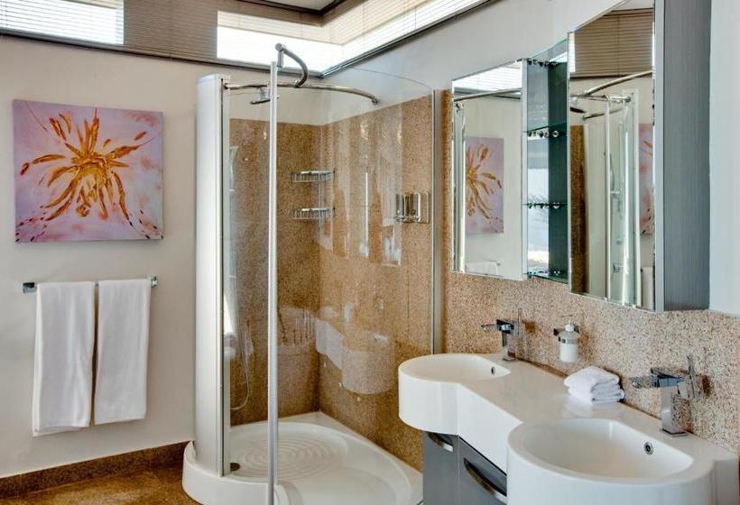 בית מלון כפרי Atlantic Gold