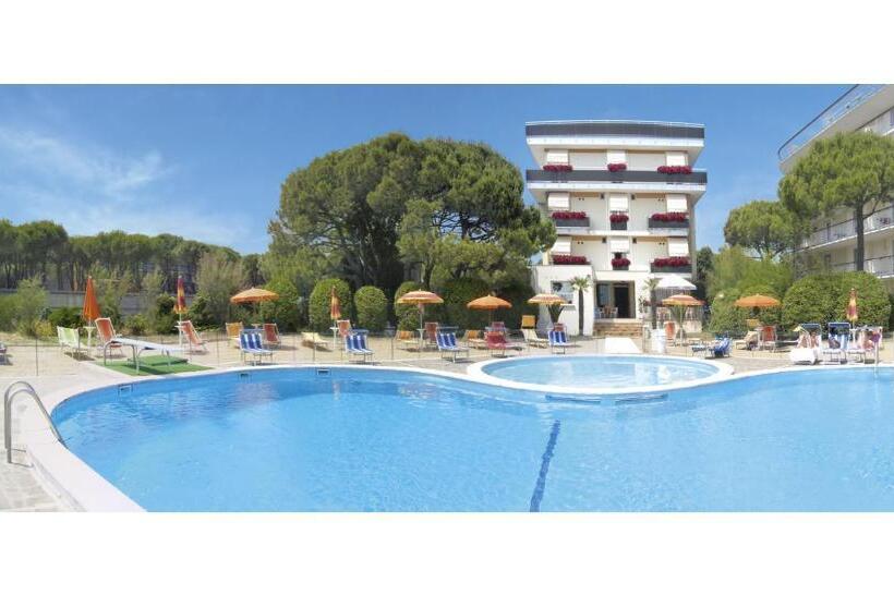 هتل Bertha Fronte Mare