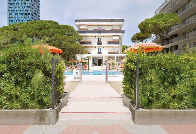 هتل Bertha Fronte Mare