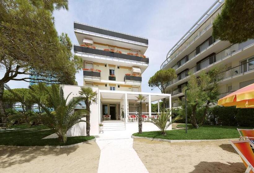 هتل Bertha Fronte Mare