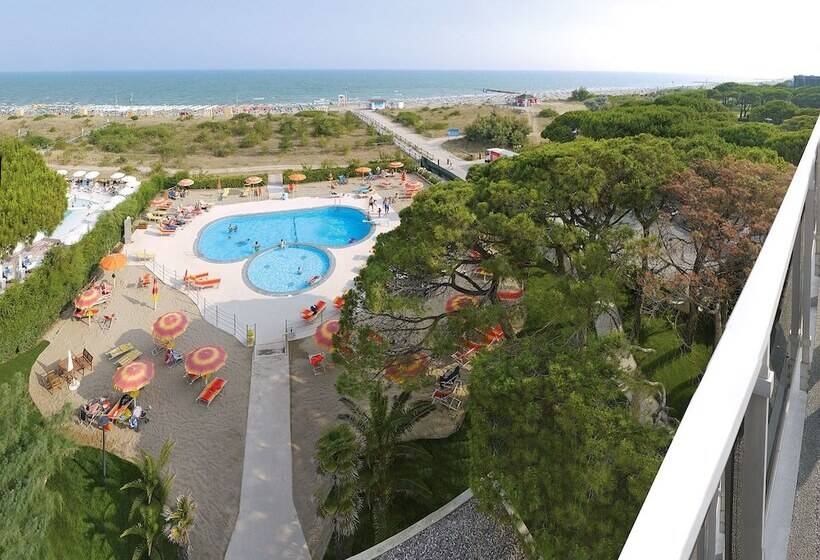 هتل Bertha Fronte Mare