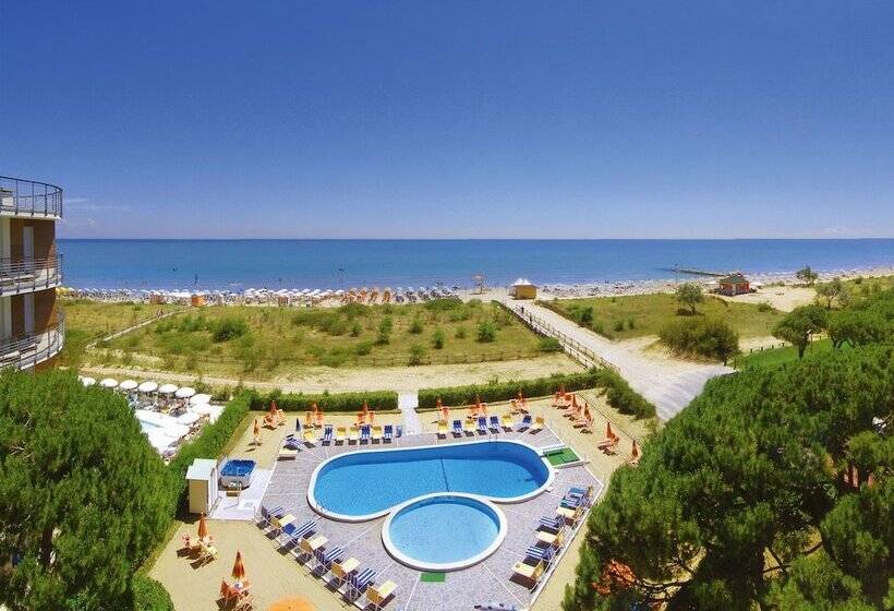 هتل Bertha Fronte Mare