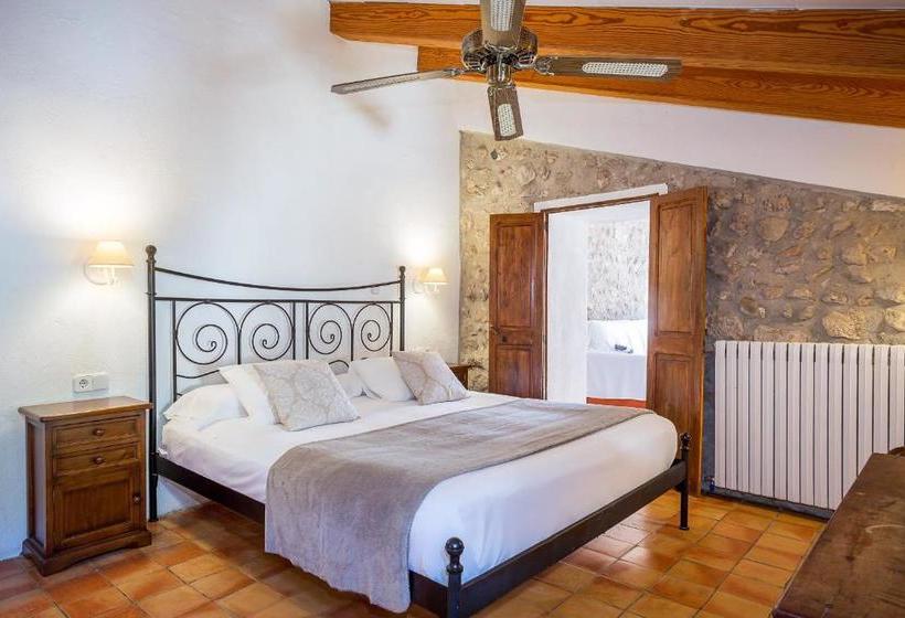 هتل Finca Es Castell