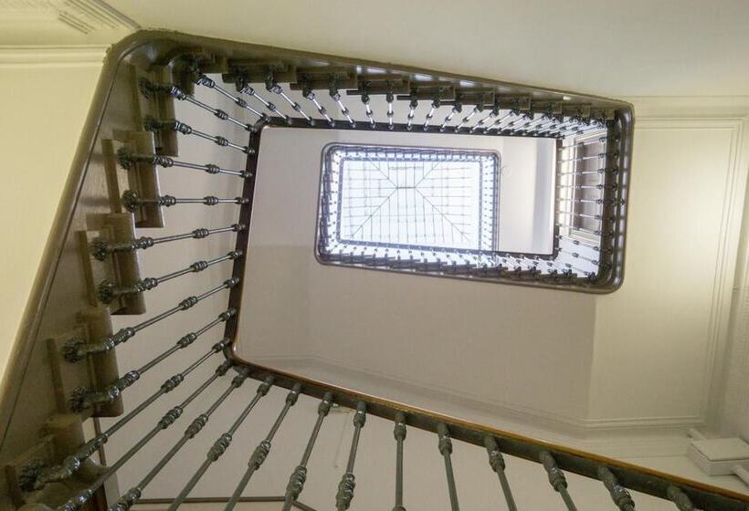 هتل Estrela De Arganil   Luis Simões & Conceição, Lda