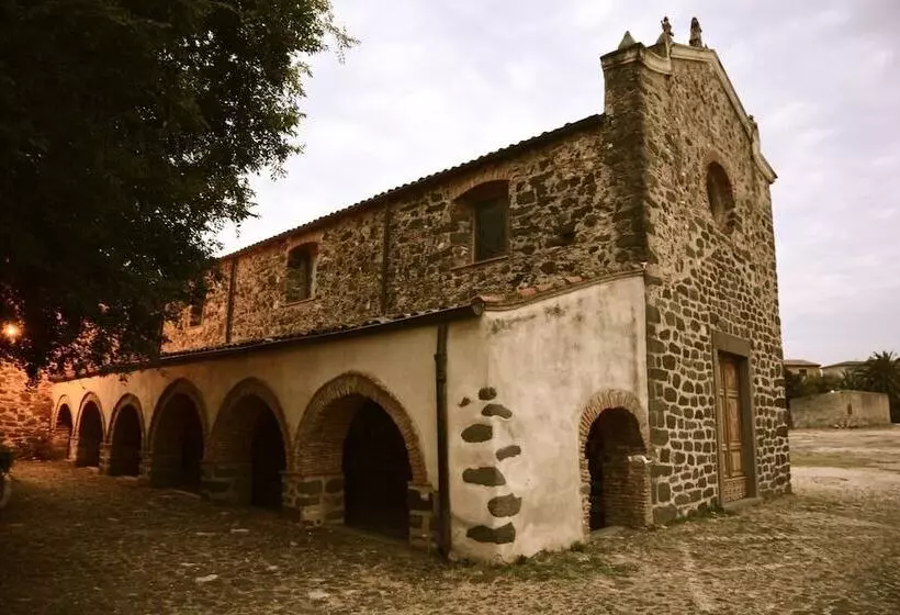 Hotel Faunele