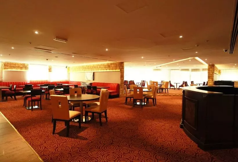 هتل Golden Ocean