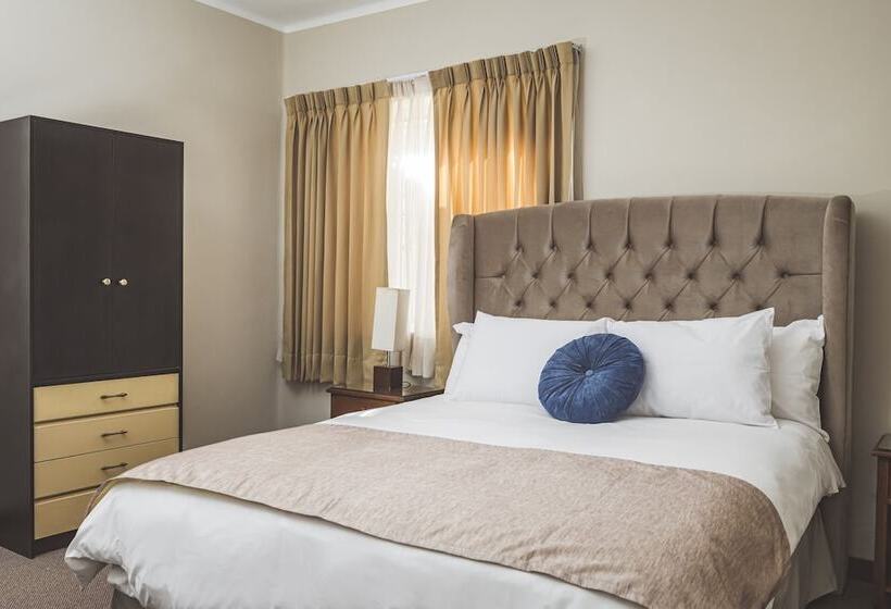 ホテル Hostal Lirium