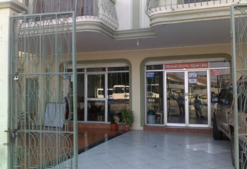 Hotel Hostal Perla Real Inn