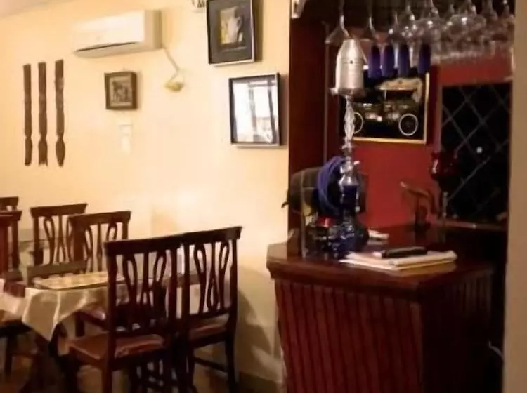 ホテル Hostal Perla Real Inn