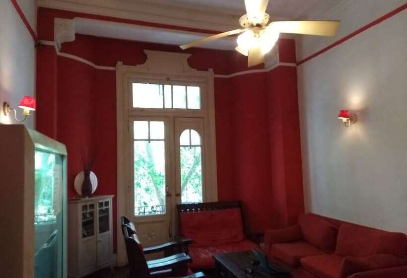 هتل Hostel Estoril