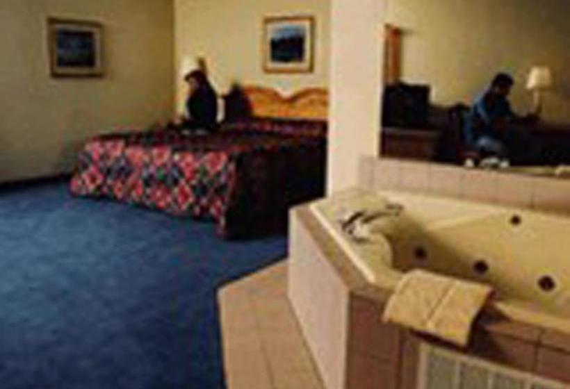 Отель Konkapot Lodge