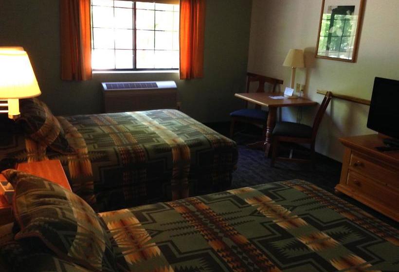 Отель Konkapot Lodge