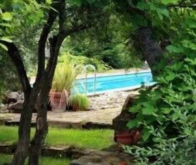 هتل La Casetta Nel Bosco